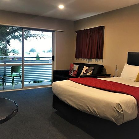 Phoenix Motels Temuka Екстериор снимка