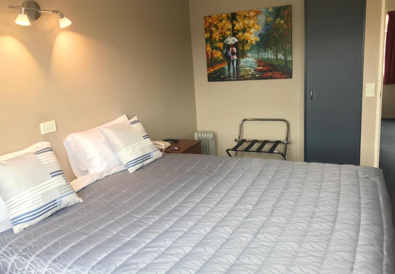 Phoenix Motels Temuka Екстериор снимка