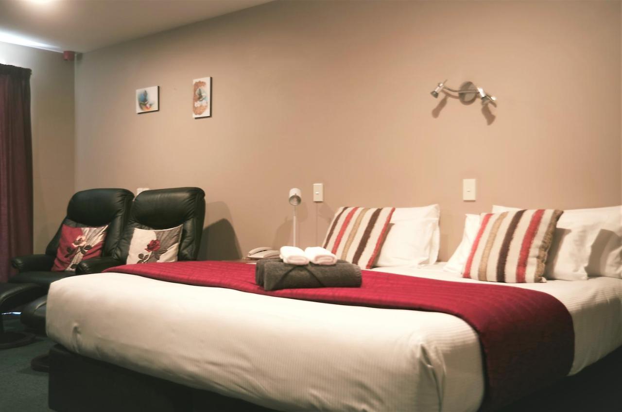 Phoenix Motels Temuka Екстериор снимка