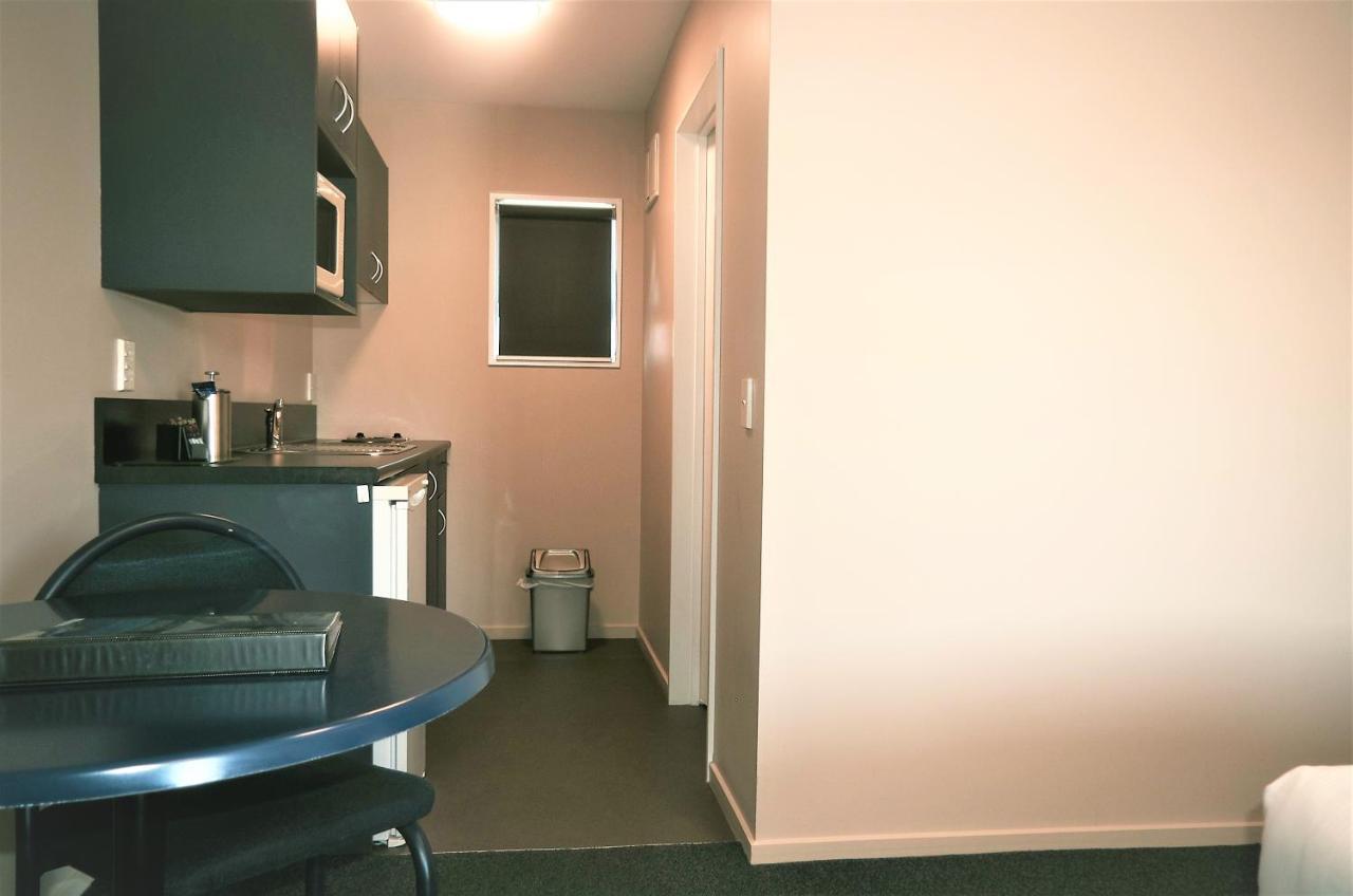 Phoenix Motels Temuka Екстериор снимка