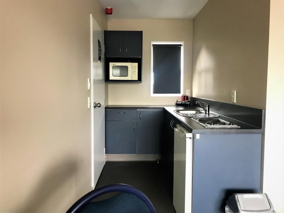 Phoenix Motels Temuka Екстериор снимка