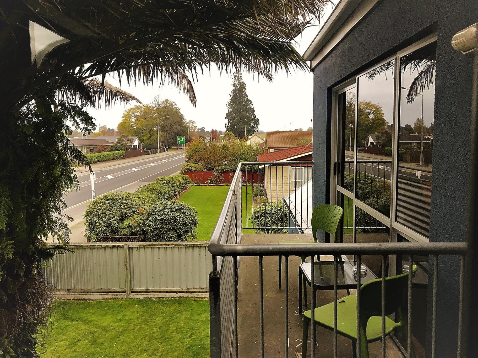 Phoenix Motels Temuka Екстериор снимка
