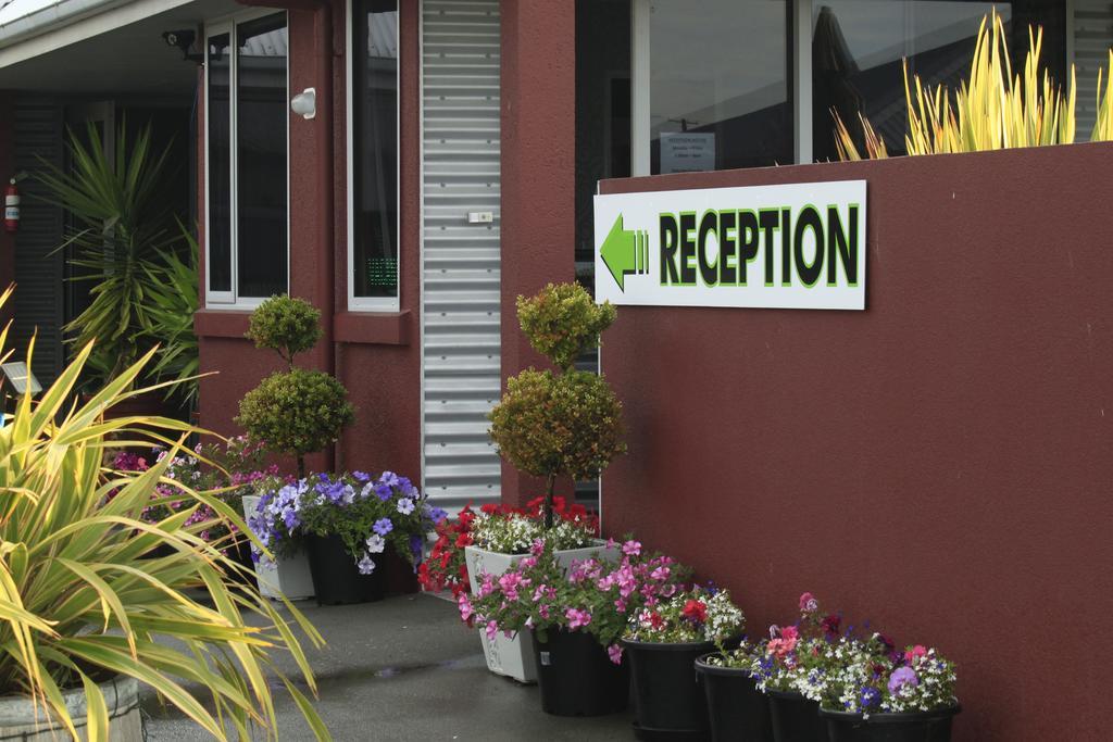 Phoenix Motels Temuka Екстериор снимка