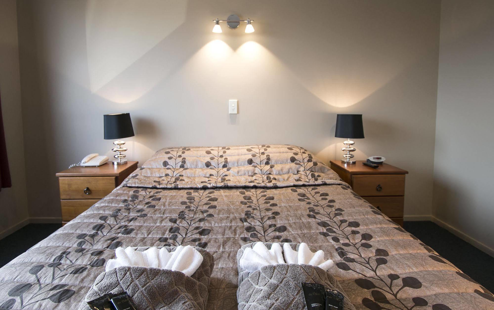 Phoenix Motels Temuka Екстериор снимка