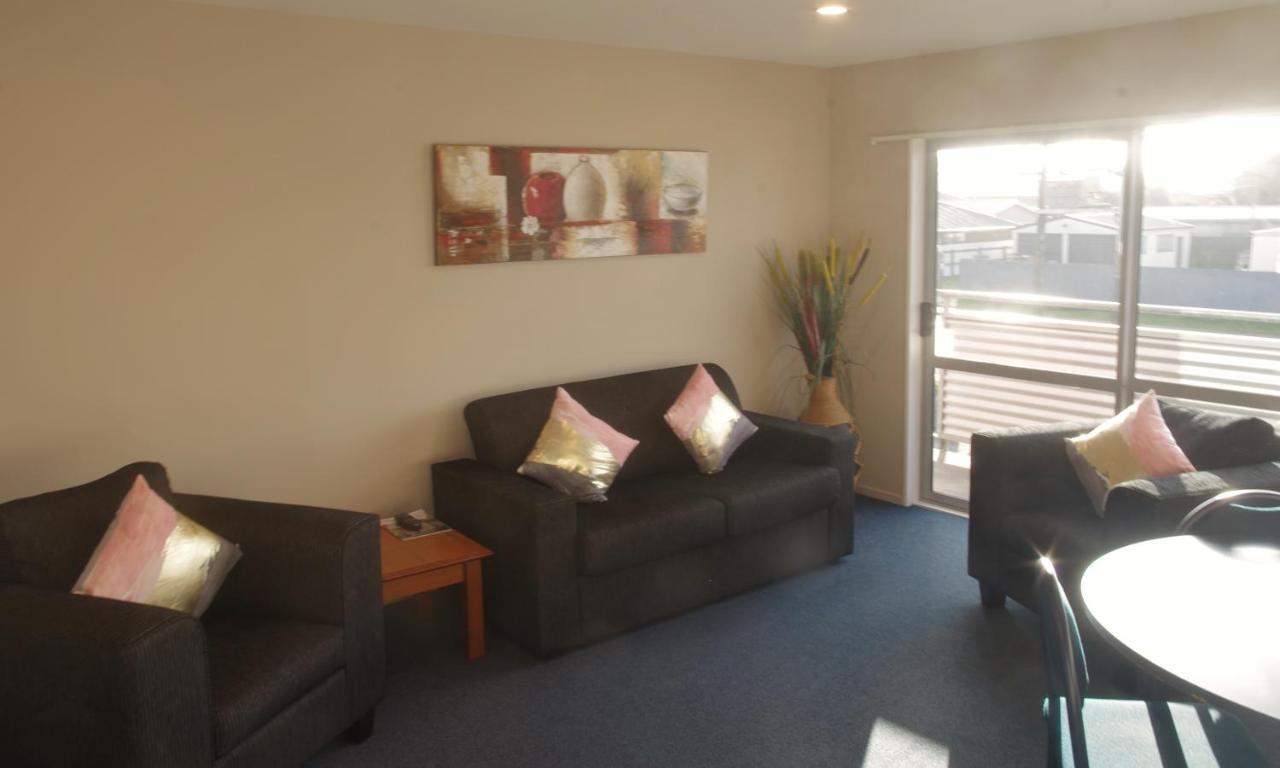 Phoenix Motels Temuka Екстериор снимка