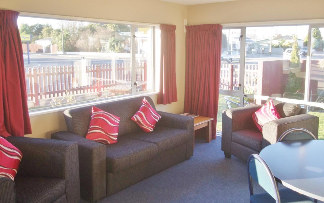 Phoenix Motels Temuka Екстериор снимка
