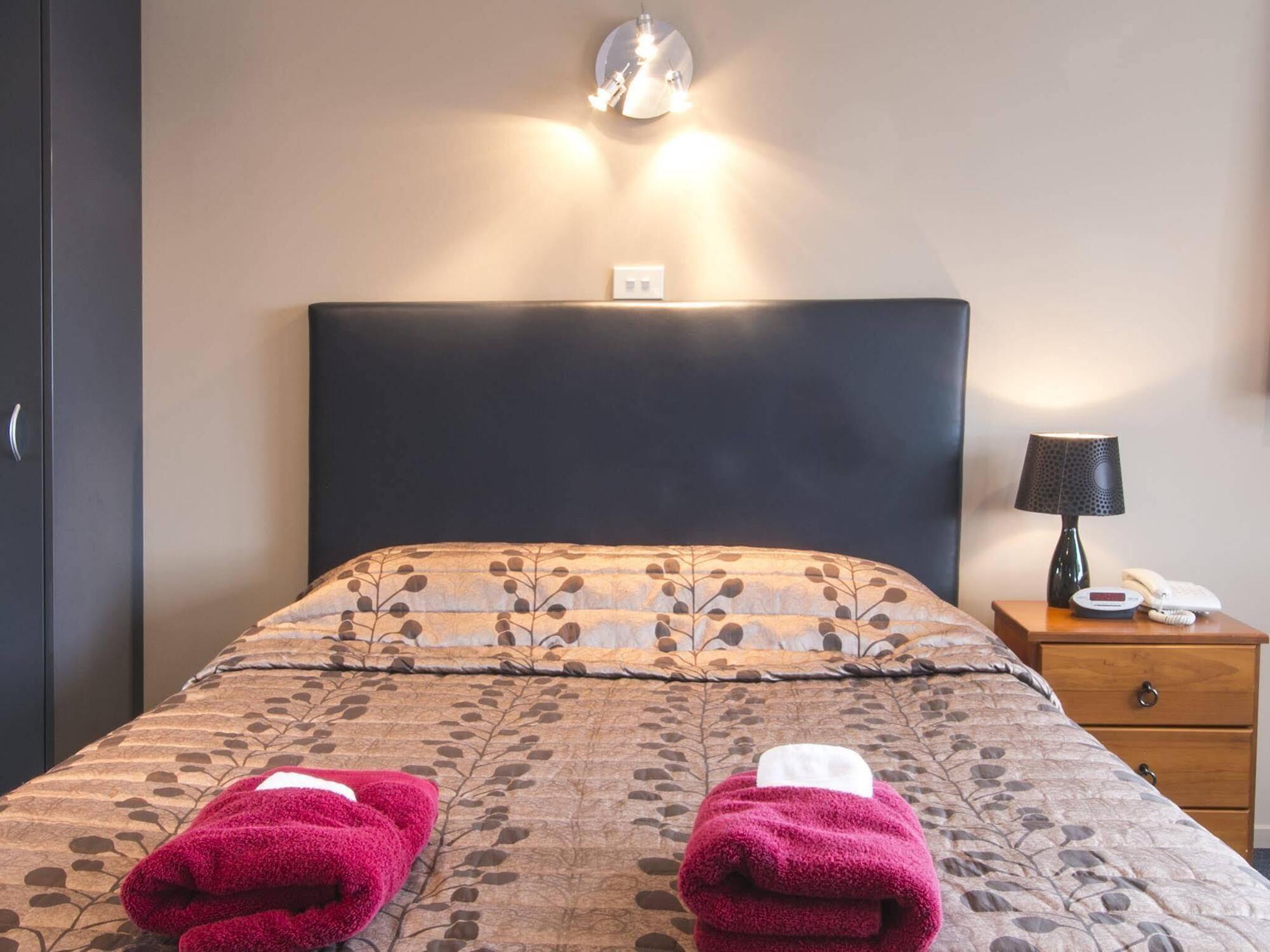 Phoenix Motels Temuka Екстериор снимка